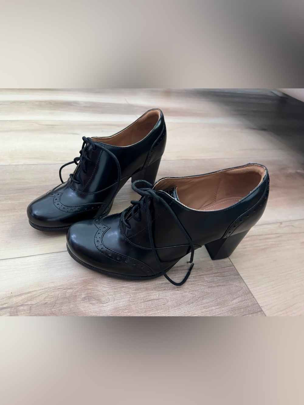 Clarks Artisan Black Oxford Wingtip Block Heel Shoes UK4.5/US7